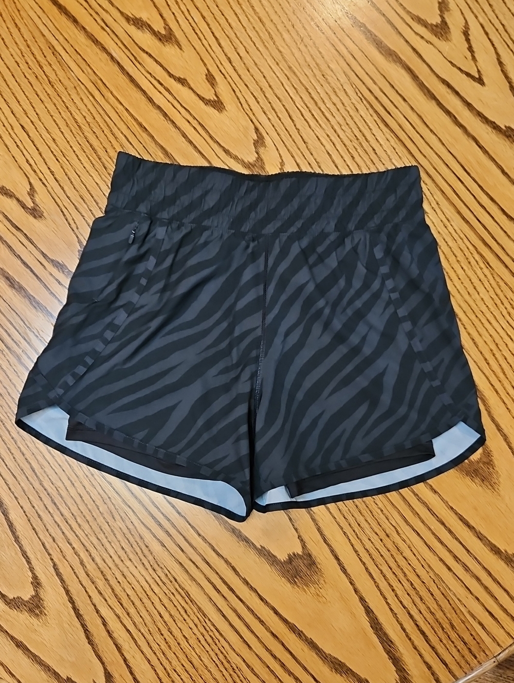 Avia Women's Black Zebra-Print Lined Running Shorts Size 4 - 6